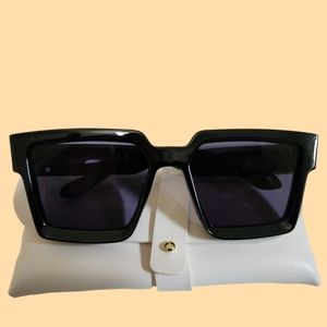 Retro Square Style Black Sunglasses